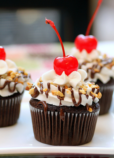 Chocolate Sundae Cupcakes